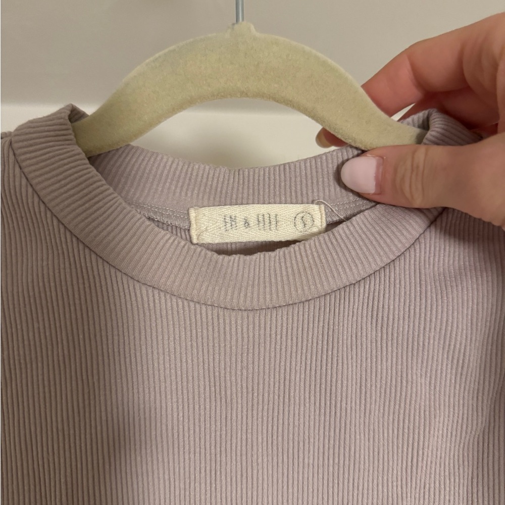 Ruched Ribbed Tank Top - Picture 5 of 5